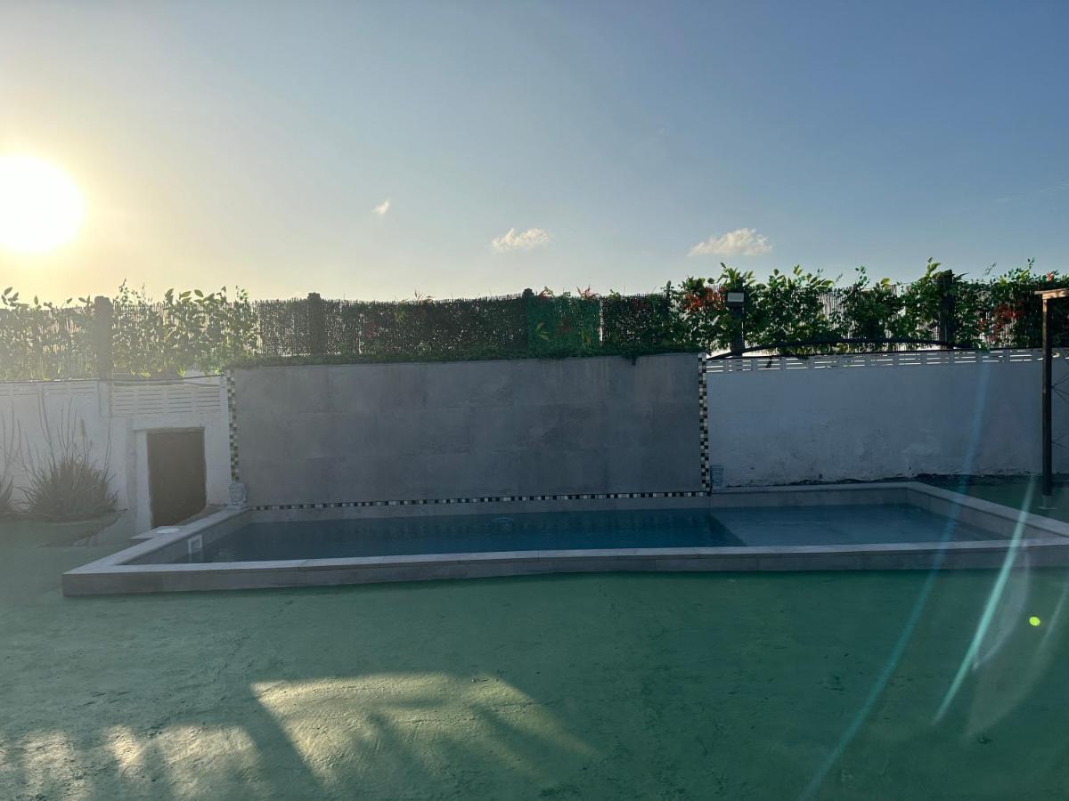 בית הארחה טלדה 	Valtisya Pool And Airport מראה חיצוני תמונה